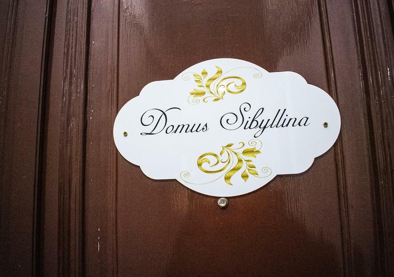 Domus Sibyllina, Galleria Umberto I Naples Extérieur photo